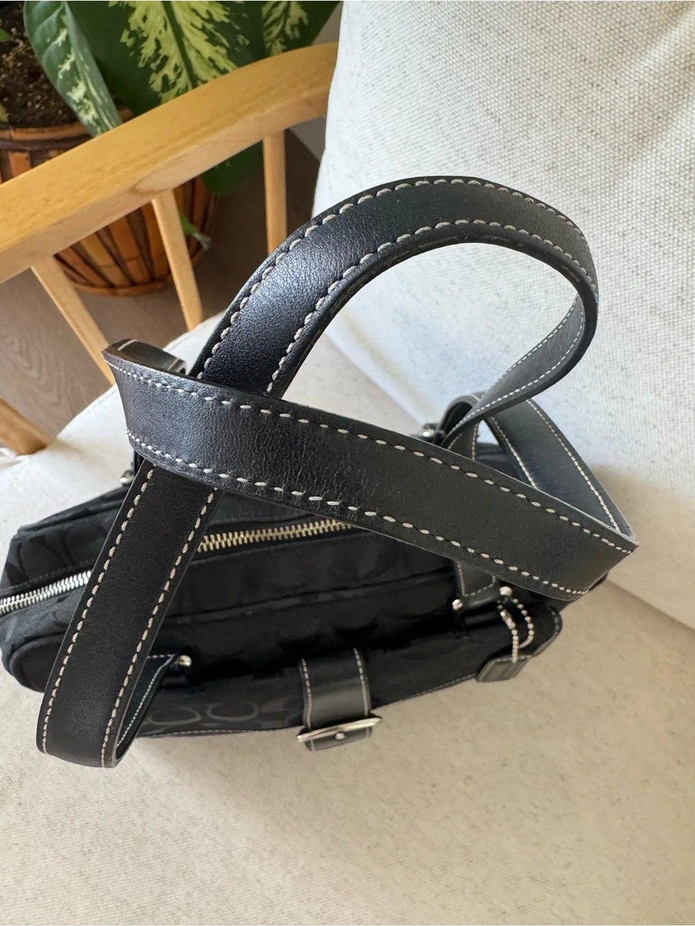Vintage Coach Soho Signature Jacquard Black Shoulder Canvas Leather Shoulder Bag